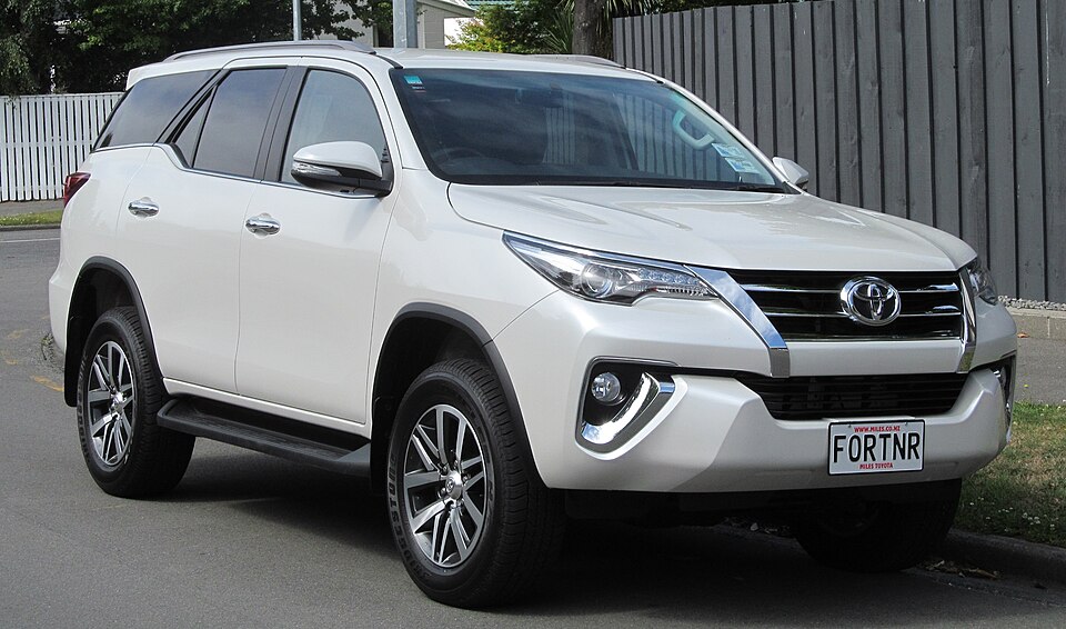 Toyota Fortuner VIP Luxury Rental