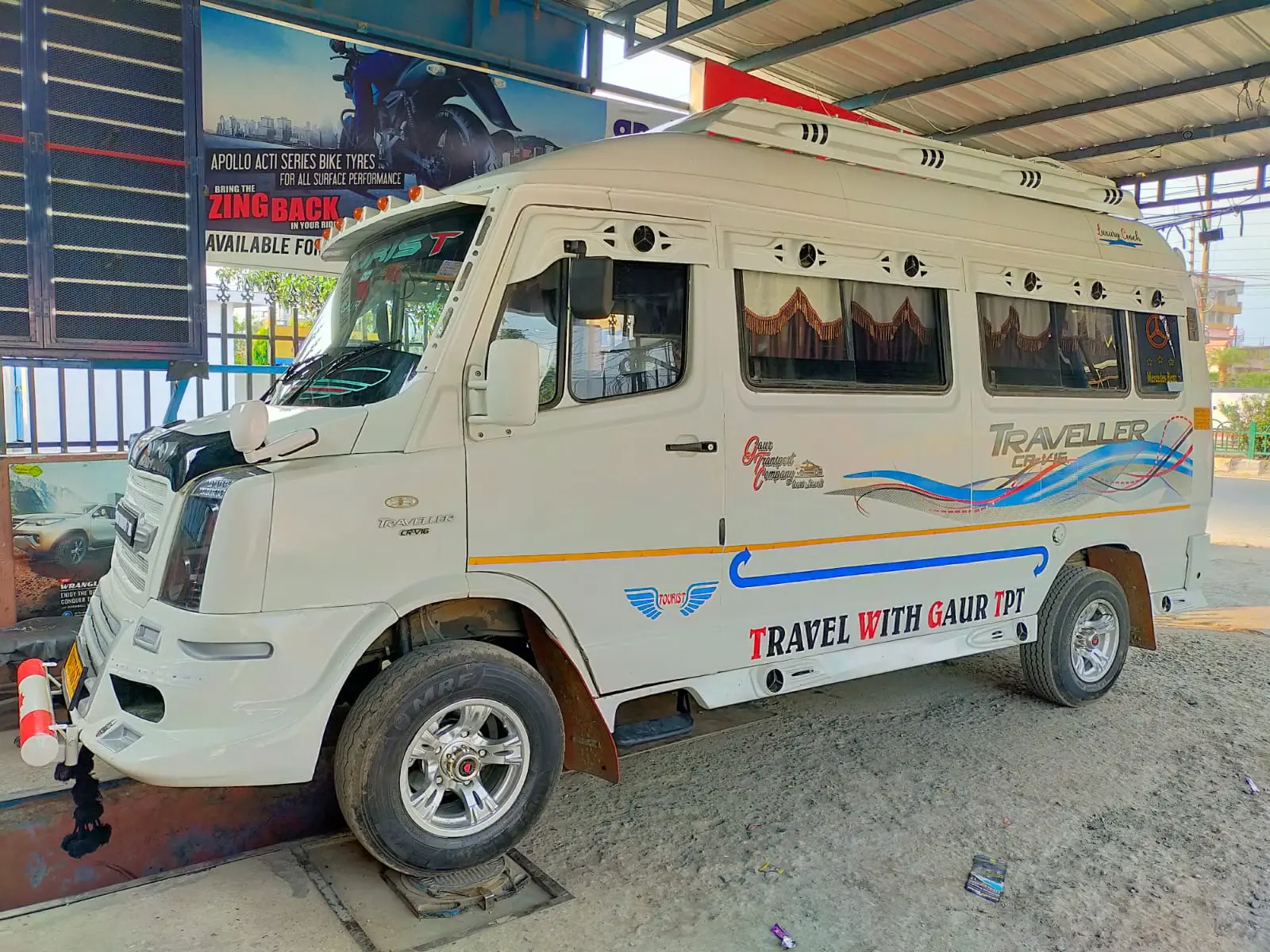 Tempo Traveller Ready for Yatra